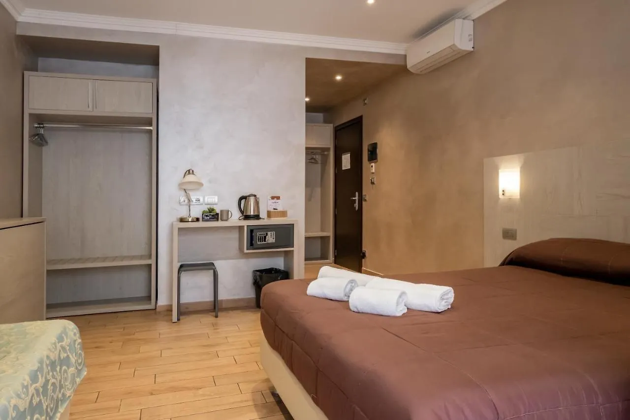 Nana Hotel Sanremo 0*,  Italy